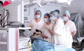 Кузбасские врачи удалили опухоль кишки в труднодоступном месте без удаления органов