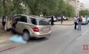 В Волгограде школьник на самокате погиб под колёсами машины: момент ДТП попал на видео 