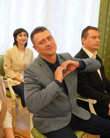 Губернатор Кузбасса наградил педагогов в честь Дня учителя