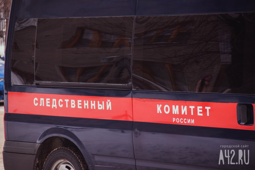 В Сети появились кадры с места убийства троих детей в Екатеринбурге