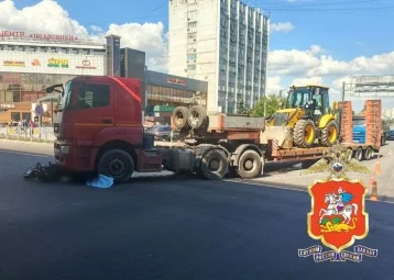 Фото: В Московской области в ДТП с грузовиком «КамАЗ» погиб мотоциклист 1