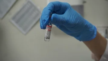 Фото: Работники УК «Кузбассразрезуголь» прошли второй этап вакцинации от COVID-19 1