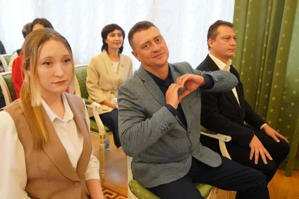 Губернатор Кузбасса наградил педагогов в честь Дня учителя