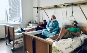 «Очень волевые люди»: Сергей Цивилёв посетил в больнице пострадавших при крушении самолёта