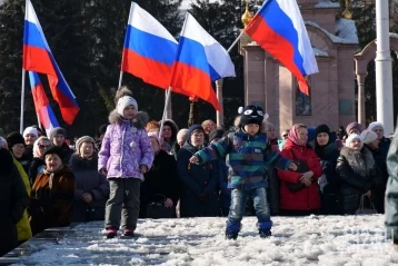 Фото: На митинг-концерт «Россия. Севастополь. Крым» в Кемерове пришли около 3 000 человек 2