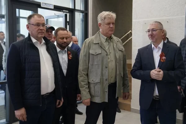 Илья Середюк и Анатолий Серышев оценили ход строительства объектов в Шерегеше
