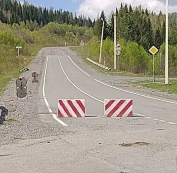 Фото: Власти заявили о возобновлении работы пропускных постов на границе Кузбасса 1