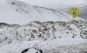 Дети погибли под завалом снега при катании на тюбингах в Свердловской области