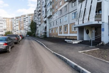 Фото: Мэр Кемерова показал скандально известный двор на Ленинградском, 30 после ремонта 1