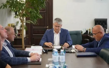 Фото: В Кемерове власти обсудили с «Чистым городом» вывоз мусора 1
