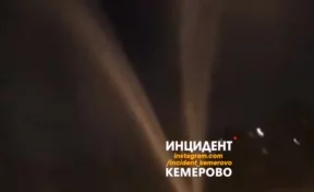 Бьющий из трубы фонтан в Кемерове сняли на видео