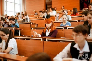Фото: Иностранцам упростят процедуру получения визы для учёбы в России 1