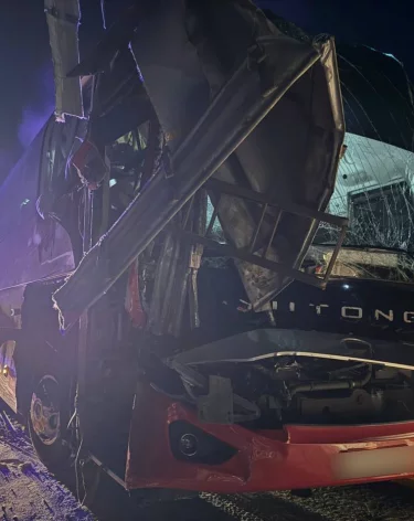 В Забайкалье автобус с вахтовиками попал в смертельное ДТП на трассе