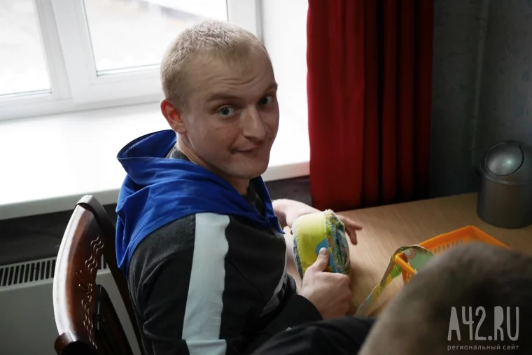 Фото: Сохранить любовь, не свалившись в безумие. Как в Кемерове реабилитируют детей с аутизмом и какие ловушки ждут родителей на этом пути 17