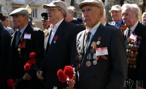 Главы Кемерова и Новокузнецка поздравили ветеранов с 77-й годовщиной победы в Сталинградской битве