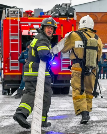 В Новокузнецке прошли пожарно-тактические учения