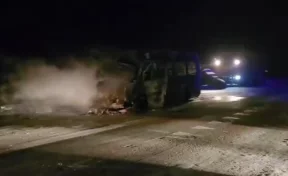 На трассе в Амурской области автобус сгорел после ДТП с грузовиком: пострадали 6 человек 