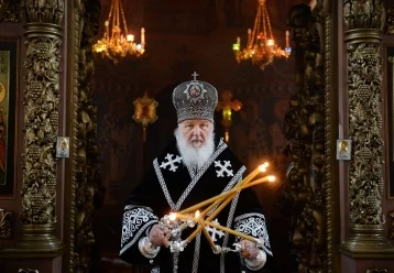 Фото: Патриарх Кирилл помолился на месте расстрела царской семьи 1