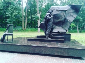 Фото: Под Тулой установлен памятник Игорю Талькову 1