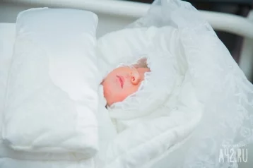 Фото: Новый рекорд: в больнице Кемерова за сутки родились более 30 детей 1