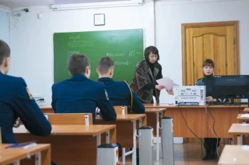 Фото: Кузбасские выпускники досрочно сдадут экзамены 1
