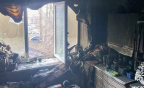 13 человек спасли из горящего многоквартирного дома в Новокузнецке