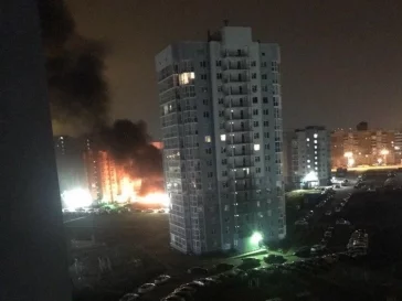 Фото: В Сети появились фото горящих автомобилей на Комсомольском проспекте в Кемерове 2
