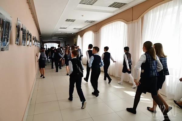 В Кемерове 12-летнего подростка наказали за курение вейпа в школьном туалете