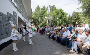 В Кемерове открыли мемориальную доску выдающемуся горняку Александру Барредо