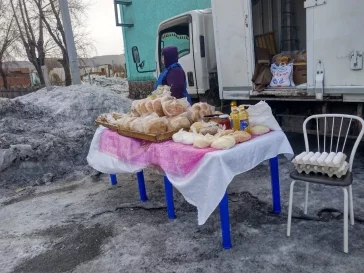 Фото: Автолавки с товарами первой необходимости начали выезжать в деревни и сёла Кузбасса 3