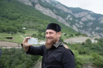 Фото: Кадыров объяснил, почему Путин решил не звонить в Чечню во время «Прямой линии» 1