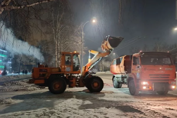 Из Кемерова за февраль вывезли почти 450 тысяч кубометров снега