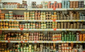 «Стало дороже»: кемеровчане поспорили из-за роста цен на консервы