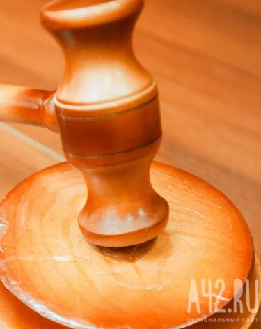 Житель Кузбасса продал покупателю из Тувы чужой трактор по поддельным документам
