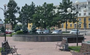 В кузбасском города два фонтана вышли из строя из-за купавшихся в них детей