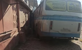 БПЛА атаковал пассажирский автобус в ДНР, пострадал водитель
