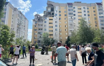 Фото: В Саратове эвакуировали жильцов десятиэтажки, где произошёл взрыв газа 1