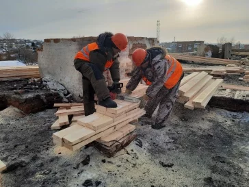 Фото: Власти Кемерова показали ход ремонта кровли горевшего дома по Белозёрной улице 2