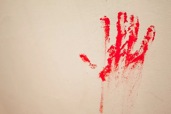 В Кемерове мужчина задушил жену и спрятал тело в заброшенном погребе