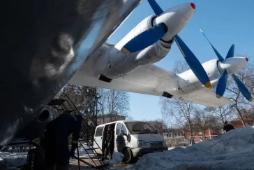 Фото: Дмитрий Анисимов: в Кемерове начались работы по созданию кафе в самолёте Ан-12 1