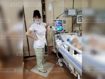 Фото: «Голенькие лежат»: медсестра устроила издевательскую фотосессию с пациентами реанимации 1