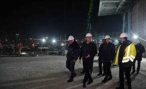 Валерий Гергиев осмотрел строящийся музейно-театральный комплекс в Кемерове