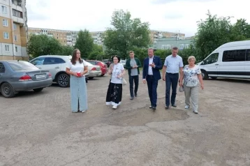 Фото: Кемеровчане устроили ссору в соцсетях губернатора, чей двор ремонтировать первым 1