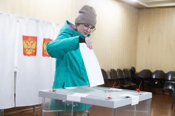Фото: В Кузбассе началось досрочное голосование на президентских выборах 1