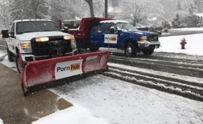 Pornhub взялся за уборку снега в Бостоне и Нью-Джерси 