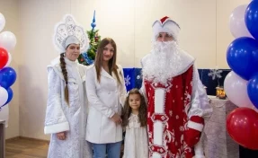 Кузбасские единороссы провели праздник для жён и детей участников СВО 