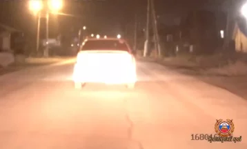 Фото: В Красноярском крае 2 подростков задержали за угон автомобиля 1
