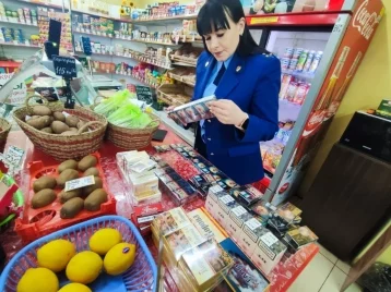 Фото: В магазине Кемерова продавали нелегальный снюс и табак без маркировки 1