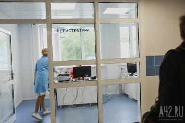 Фото: В Кемерове капремонт поликлиники №5 может завершиться в мае 2023 года 3