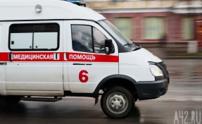 Baza: 10 школьников госпитализировали с отравлением в Череповце